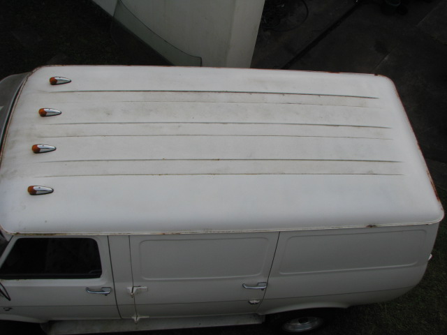 MID8 The right front panel